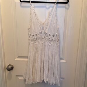 Elegant White Lace Mini Dress